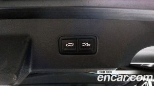 Kia Carnival 9-Seater Signature 2023 года из Южной Кореи
