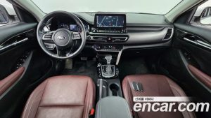 Kia Seltos Бензин 1.6 Turbo 2WD 2020 года из Южной Кореи
