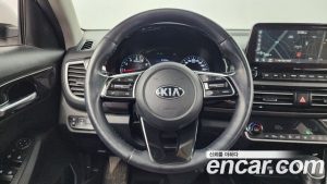 Kia Seltos Бензин 1.6 Turbo 2WD 2020 года из Южной Кореи