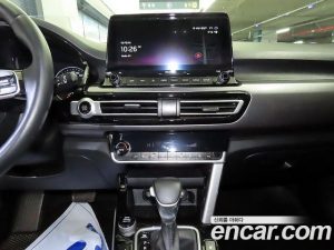 Kia Seltos Дизель 1.6 2WD 2020 года из Южной Кореи