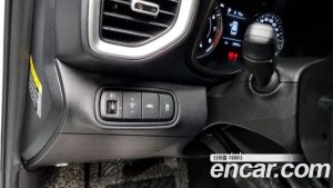 Hyundai Venue 1.6 Modern 2020 года из Южной Кореи