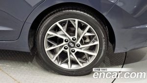 Hyundai AVANTE 1.6 2020 года из Южной Кореи