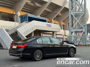 BMW 7-Series 730d xDrive Design Pure Excellence 2020 года из Южной Кореи