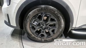 Kia Sorento HEV 1.6 2WD 2024 года из Южной Кореи