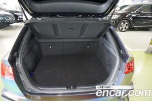 Kia K3 5Door GT Plus 2020 года из Южной Кореи