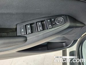 Kia Seltos Дизель 1.6 2WD 2020 года из Южной Кореи