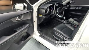 Kia K3 2020 года из Южной Кореи
