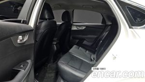 Kia K3 2020 года из Южной Кореи