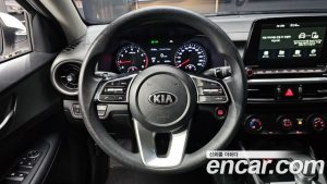 Kia K3 2020 года из Южной Кореи