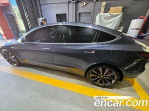Tesla Model 3 Performance 2020 года из Южной Кореи