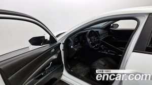 Hyundai AVANTE 1.6 2021 года из Южной Кореи