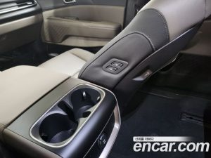 Kia Carnival Бензин 7-Seater Noblesse 2024 года из Южной Кореи