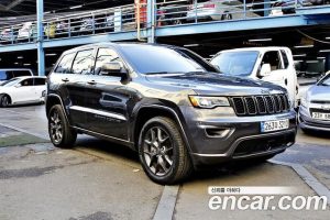 Jeep Cherokee 3.6 80th Anniversary Edition 2021 года из Южной Кореи