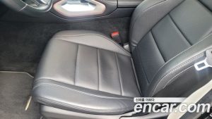 Mercedes-Benz GLE-Class GLE300d 4MATIC 2020 года из Южной Кореи