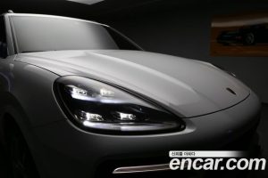 Porsche Cayenne 3.0 2020 года из Южной Кореи