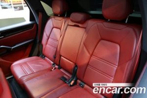Porsche Cayenne 3.0 2020 года из Южной Кореи