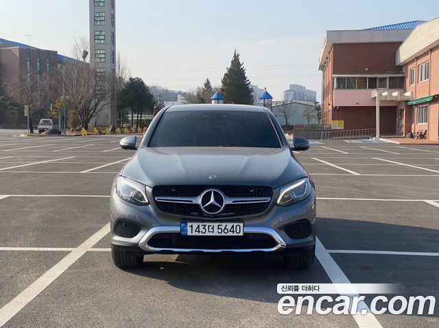 Mercedes-Benz GLC-Class GLC300 4MATIC Coupe 2019 года из Кореи