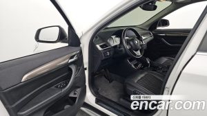 BMW X1 xDrive 18d xLine 2021 года из Южной Кореи