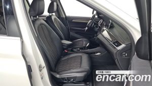 BMW X1 xDrive 18d xLine 2021 года из Южной Кореи