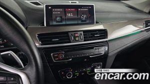 BMW X1 xDrive 18d xLine 2021 года из Южной Кореи