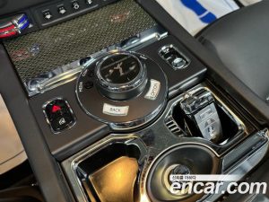 Rolls-Royce Dawn 6.6 V12 Black Badge 2020 года из Южной Кореи