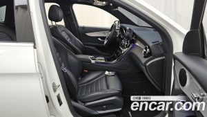 Mercedes-Benz GLC-Class GLC300 4MATIC Premium 2020 года из Южной Кореи