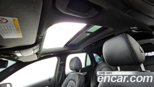 Mercedes-Benz GLC-Class GLC300 4MATIC Premium 2020 года из Южной Кореи