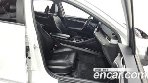 Kia K5 2.0 2020 года из Южной Кореи