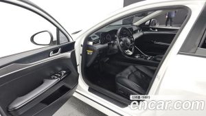 Kia K5 2.0 2020 года из Южной Кореи