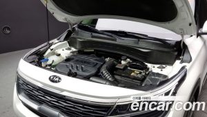 Kia Seltos Дизель 1.6 2WD 2020 года из Южной Кореи