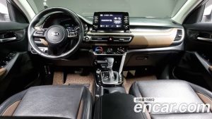 Kia Seltos Дизель 1.6 2WD 2020 года из Южной Кореи