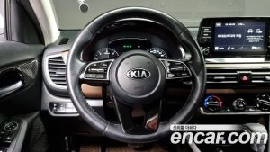 Kia Seltos Дизель 1.6 2WD 2020 года из Южной Кореи