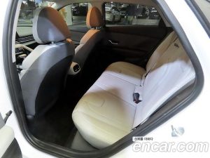 Hyundai AVANTE 1.6 2021 года из Южной Кореи