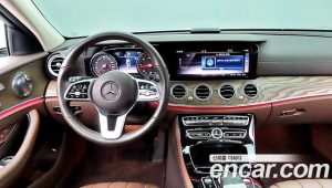 Mercedes-Benz E-Class E220d 4MATIC Exclusive 2020 года из Южной Кореи