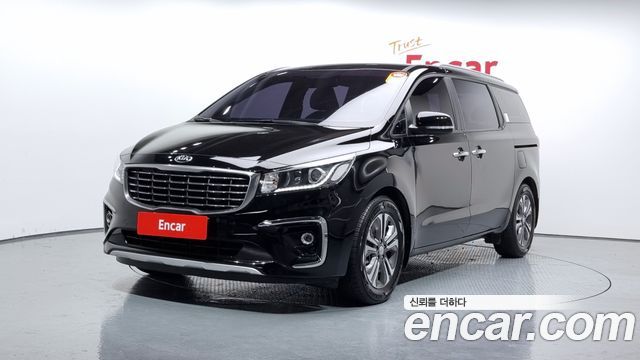 Kia Carnival 9-Seater Luxury 2020 года из Кореи