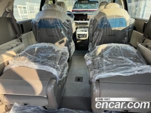 Kia Carnival HEV 9-Seater HI-Limousine 2024 года из Южной Кореи