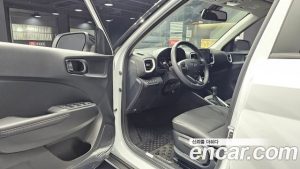 Hyundai Venue 1.6 Flux 2023 года из Южной Кореи