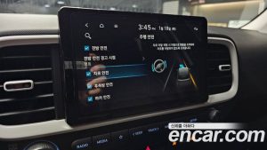 Hyundai Venue 1.6 Flux 2023 года из Южной Кореи