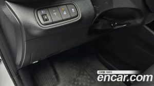 Hyundai Venue 1.6 Flux 2023 года из Южной Кореи