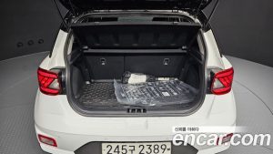 Hyundai Venue 1.6 Flux 2023 года из Южной Кореи