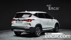 Kia Seltos Дизель 1.6 4WD 2020 года из Южной Кореи