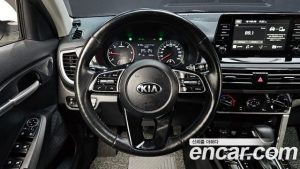 Kia Seltos Дизель 1.6 4WD 2020 года из Южной Кореи