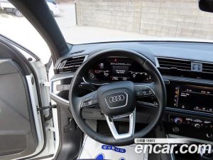 Audi Q3 35 TDI Premium 2020 года из Южной Кореи