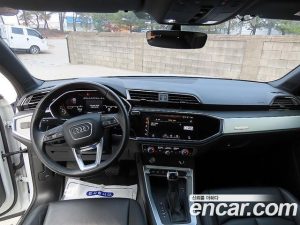 Audi Q3 35 TDI Premium 2020 года из Южной Кореи