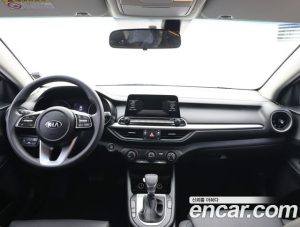 Kia K3 2020 года из Южной Кореи
