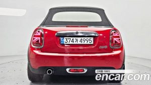 Mini Cooper Convertible DEFAULT 2020 года из Южной Кореи