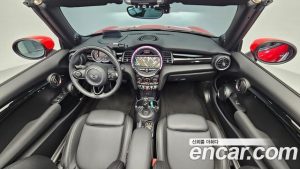 Mini Cooper Convertible DEFAULT 2020 года из Южной Кореи