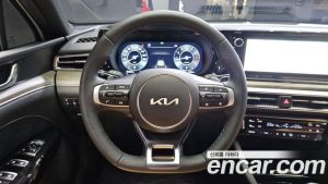 Kia K5 1.6 Turbo 2023 года из Южной Кореи