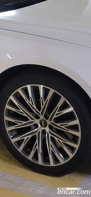 Audi A8 60 TFSI 4WD LWB 2021 года из Южной Кореи