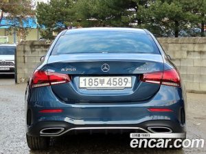 Mercedes-Benz A-Class A250 4MATIC SEDAN 2020 года из Южной Кореи
